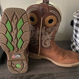 Justin Boots - Size 9 (men’s) waterproof/leather